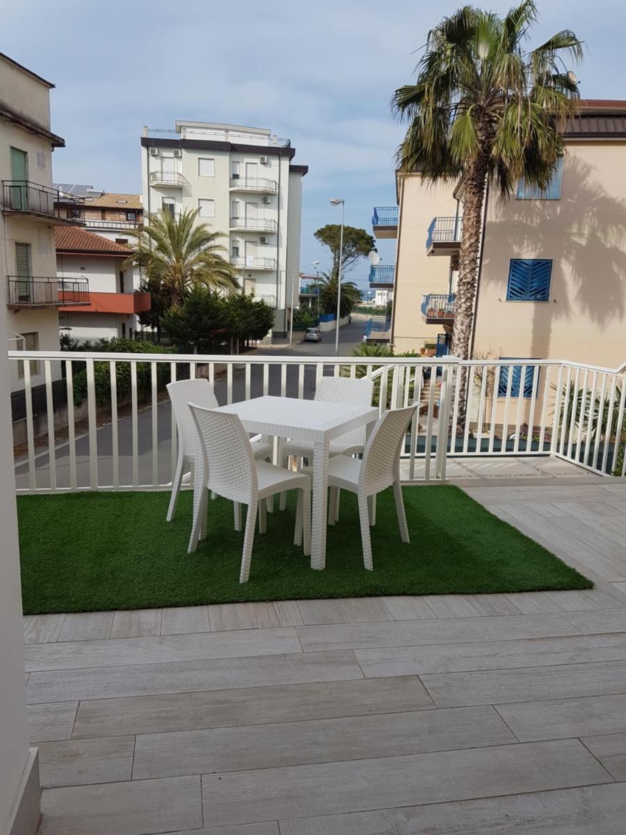 A due passi dal mare - Housity