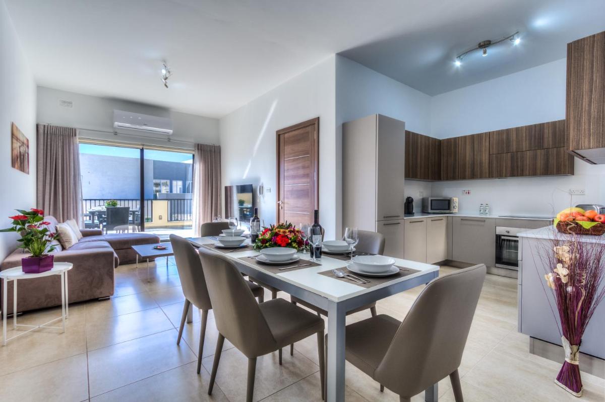 Sunny Modern Apartments - Housity