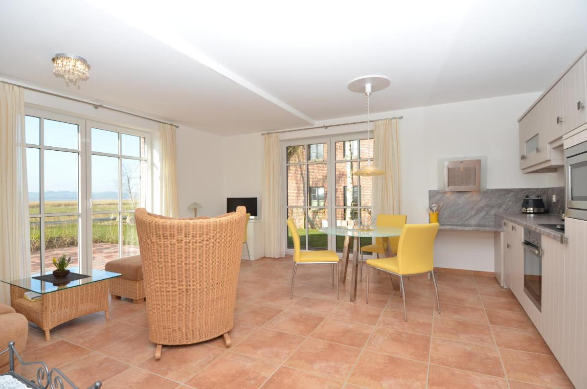 Lottis Utkiek - Housity