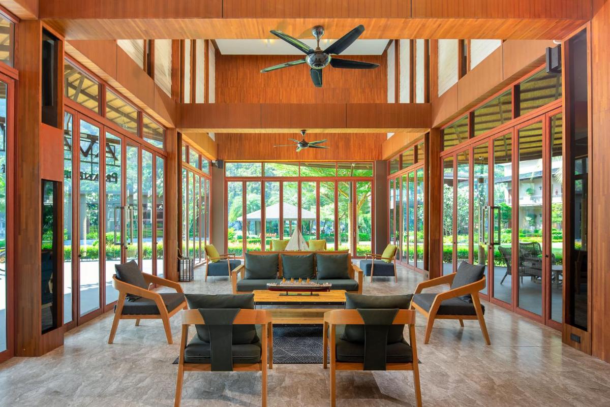 La Isla Pranburi Beach Resort - Housity