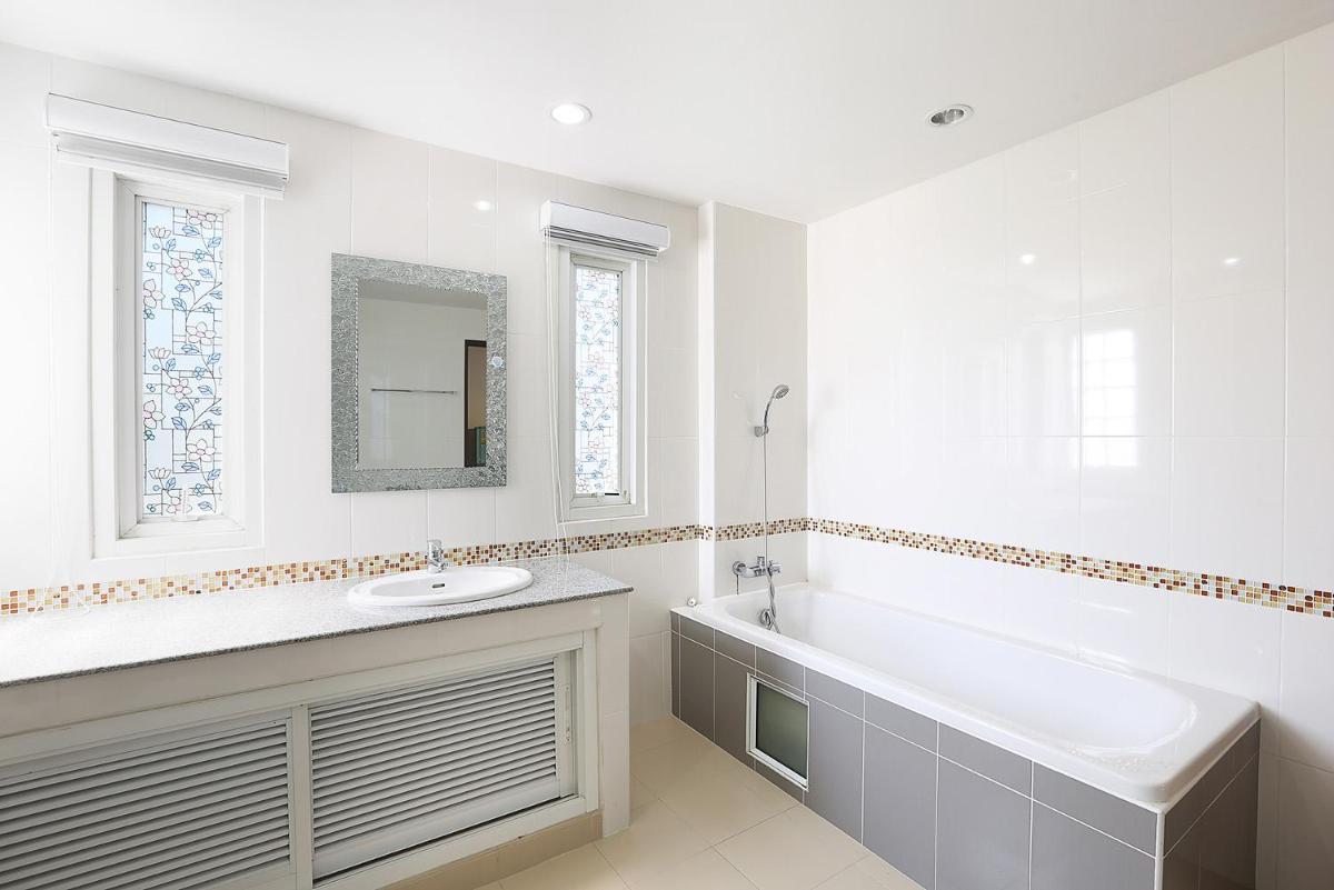 V Place Residence - Hizvo