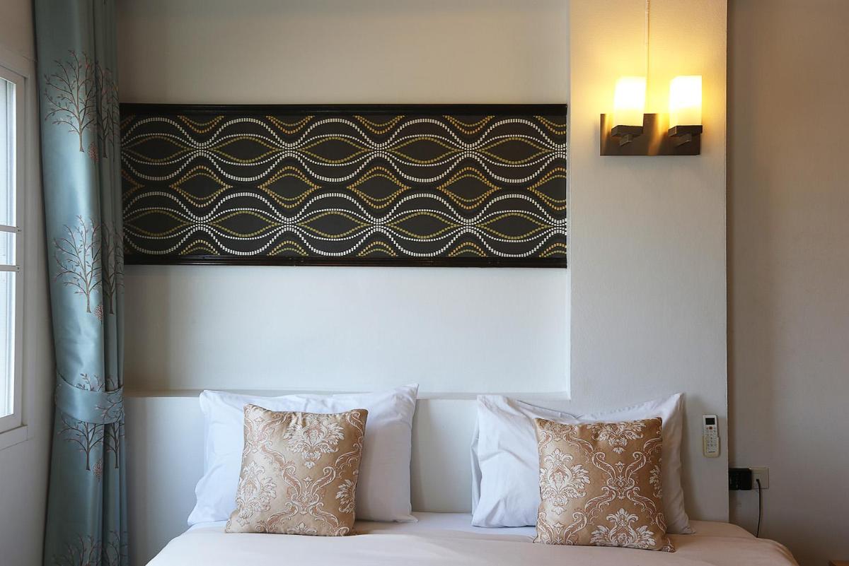 V Place Residence - Housity