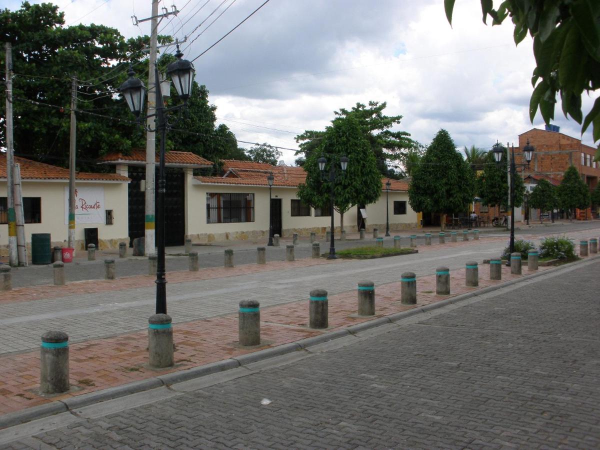 Hotel Villa Ricaurte - Housity