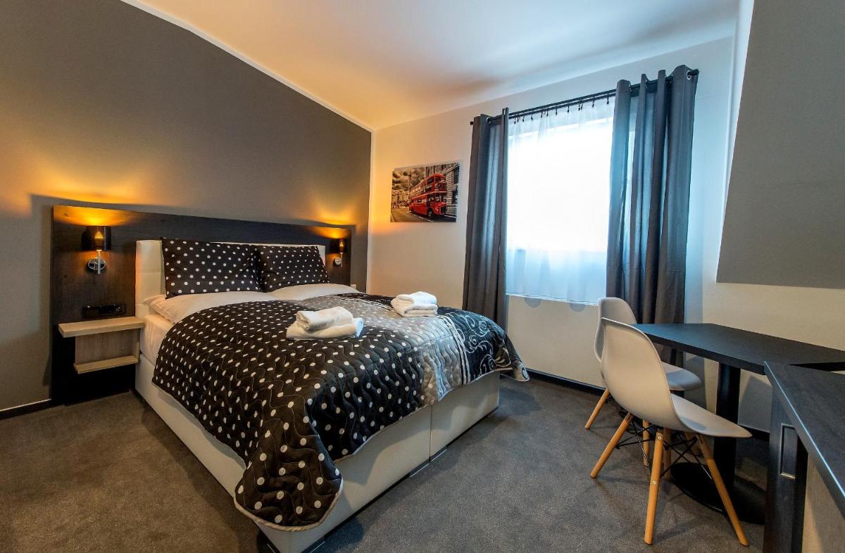 Třeboňské Apartmány - Housity