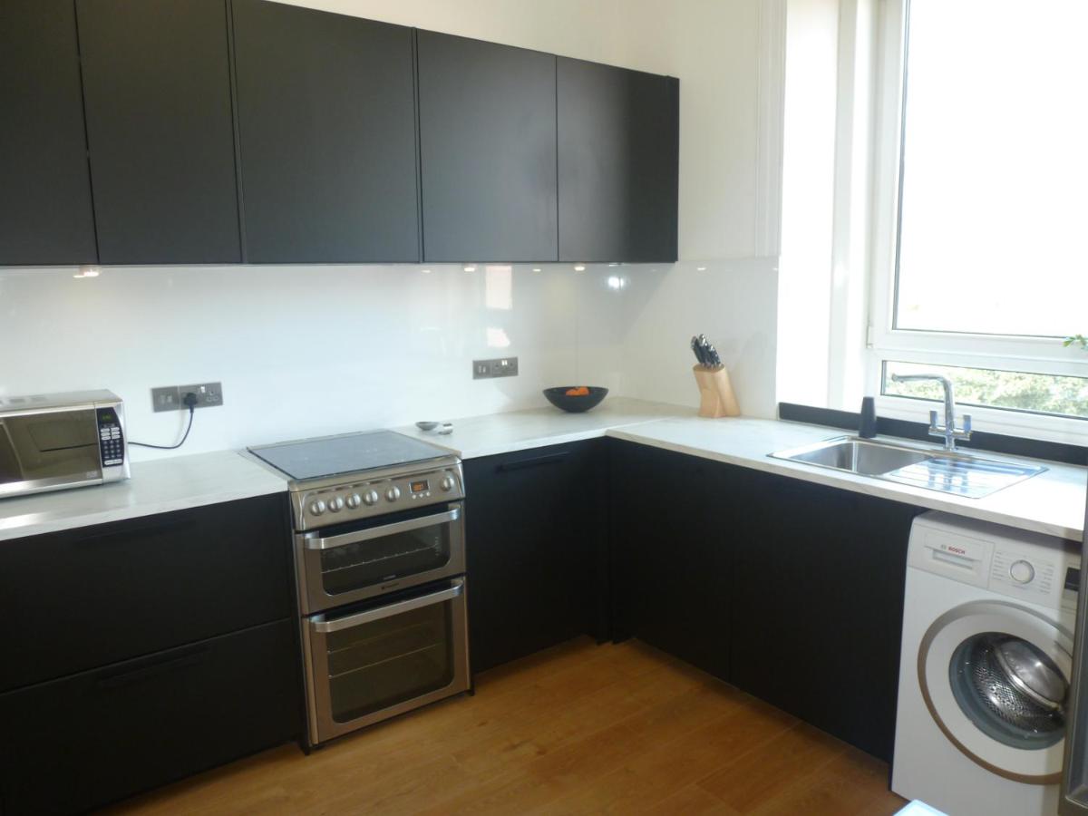 Next Door to Holyrood Palace and Arthur's Seat - Housity