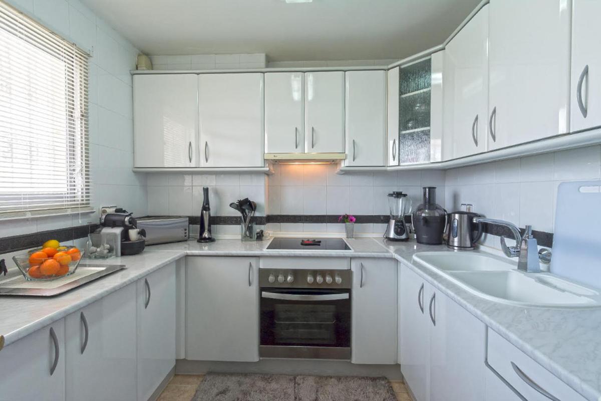 Appartment with a sea wiew - Housity
