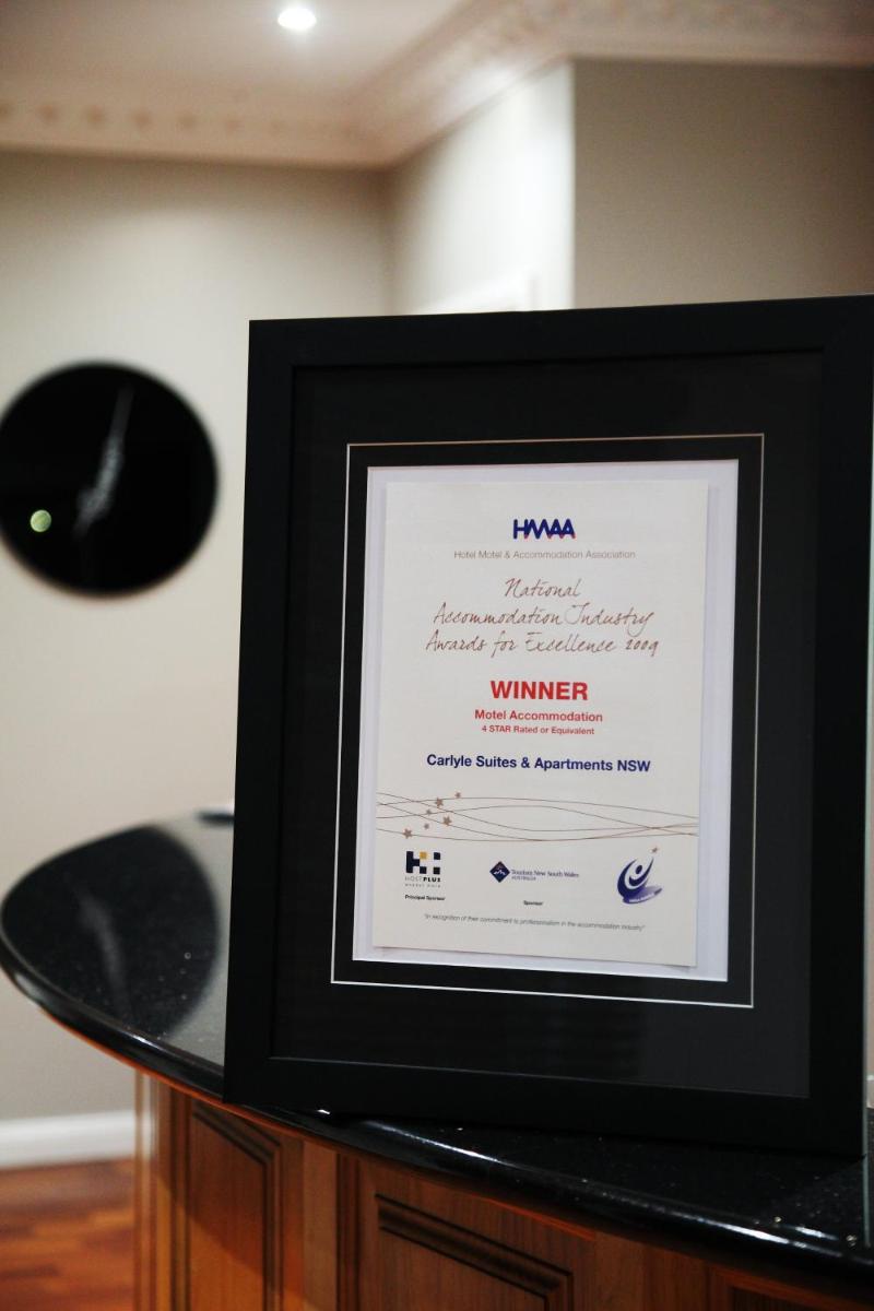 Carlyle Suites & Apartments - Housity