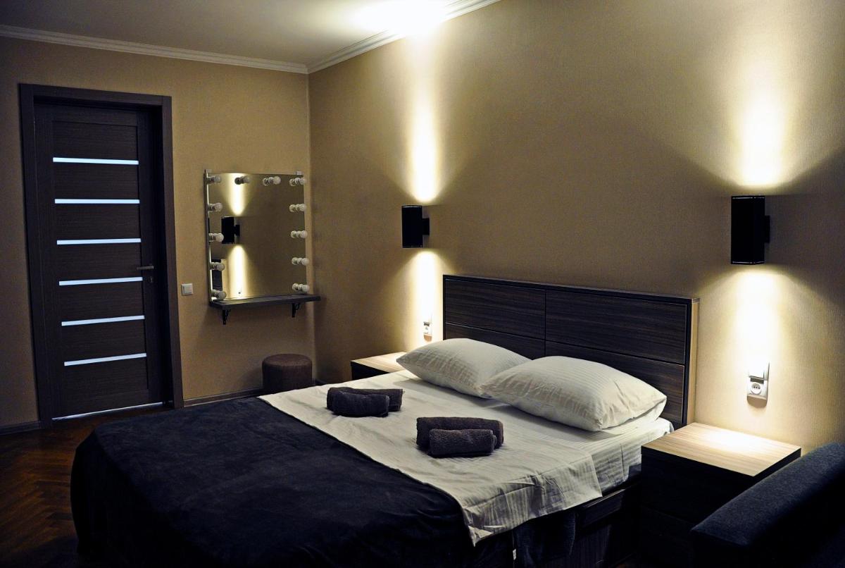 Luxury 4-Bedroom Apartment In The Center - Housity