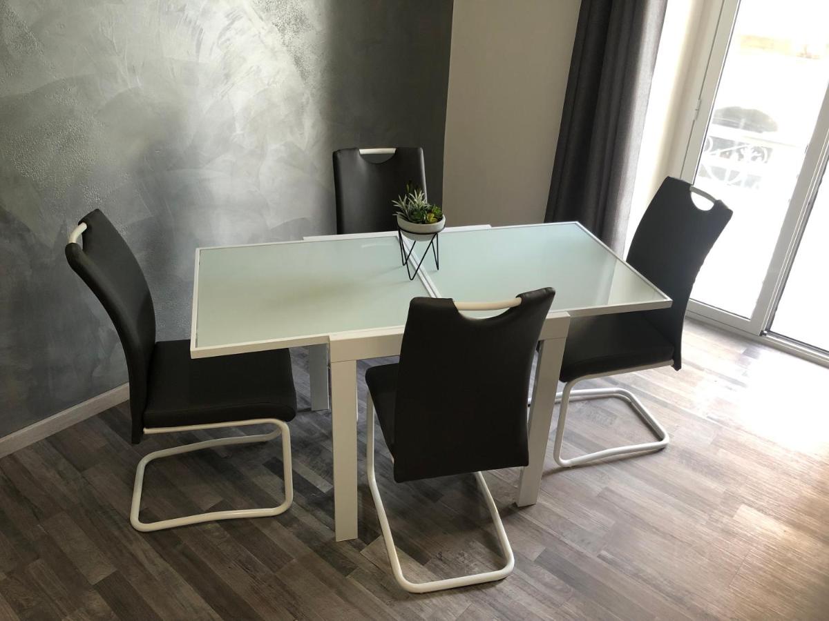 Tembo House - Pantano 2 - Housity