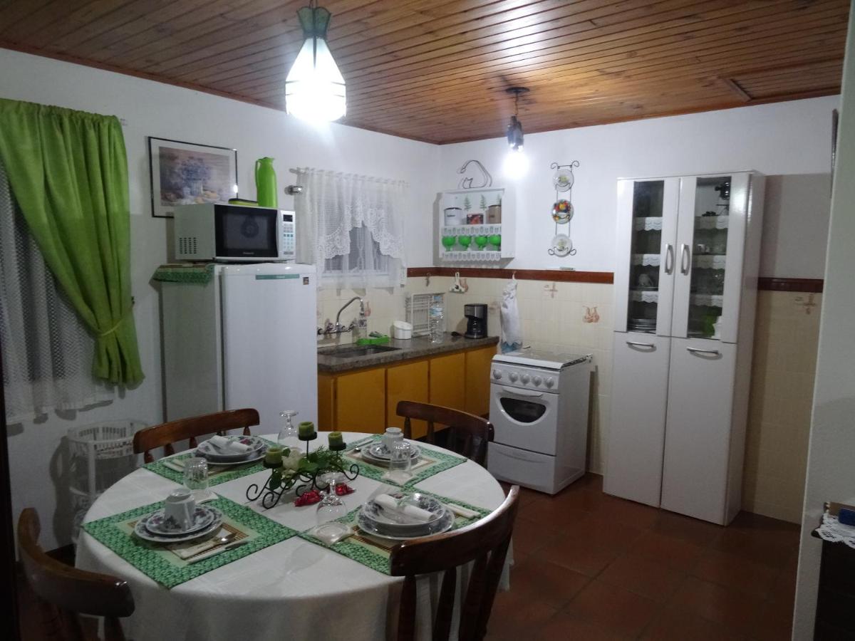 Chalés Recanto Pássaros - Housity