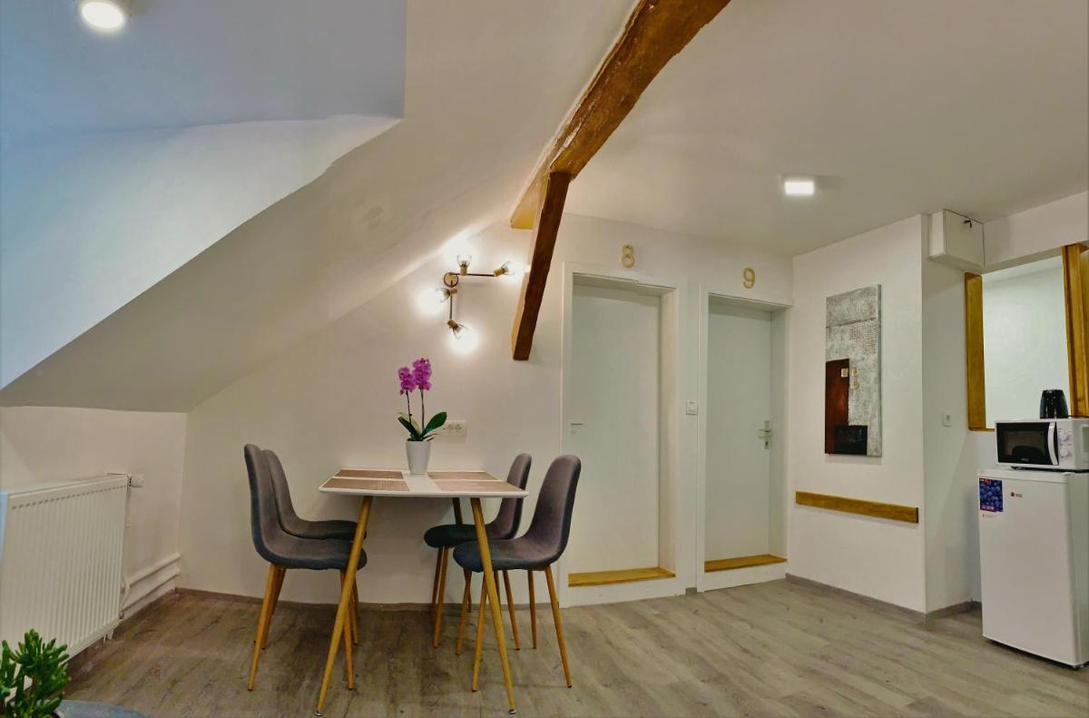 LINA ROOMS - Housity