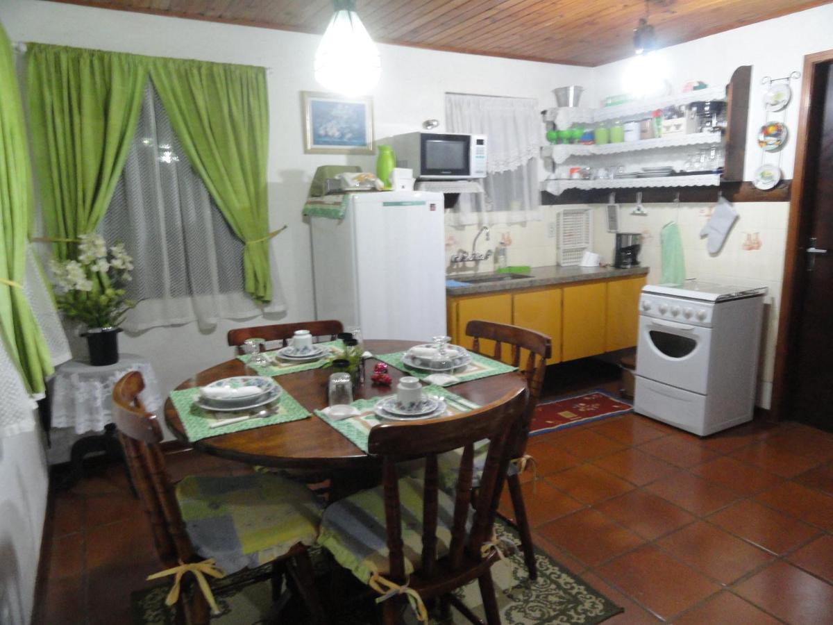 Chalés Recanto Pássaros - Housity