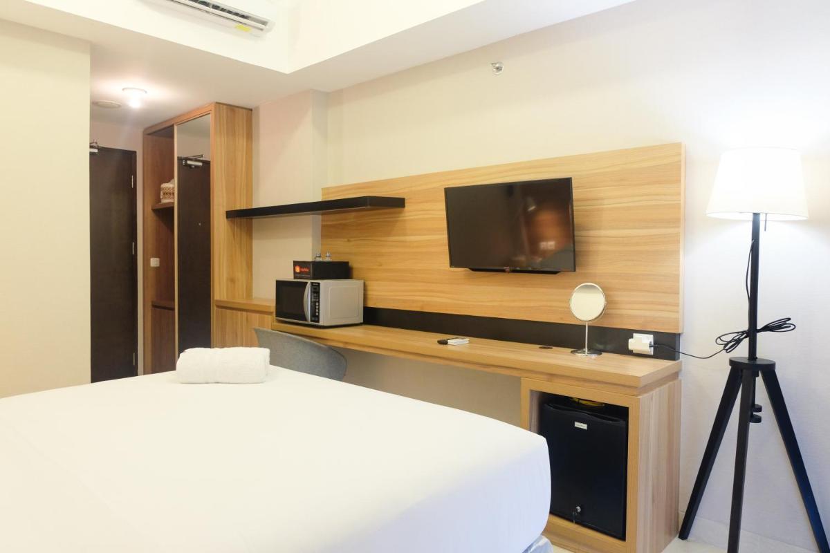 Modern Apartment Studio No Kitchen Mustika Golf Residence By Travelio - Housity