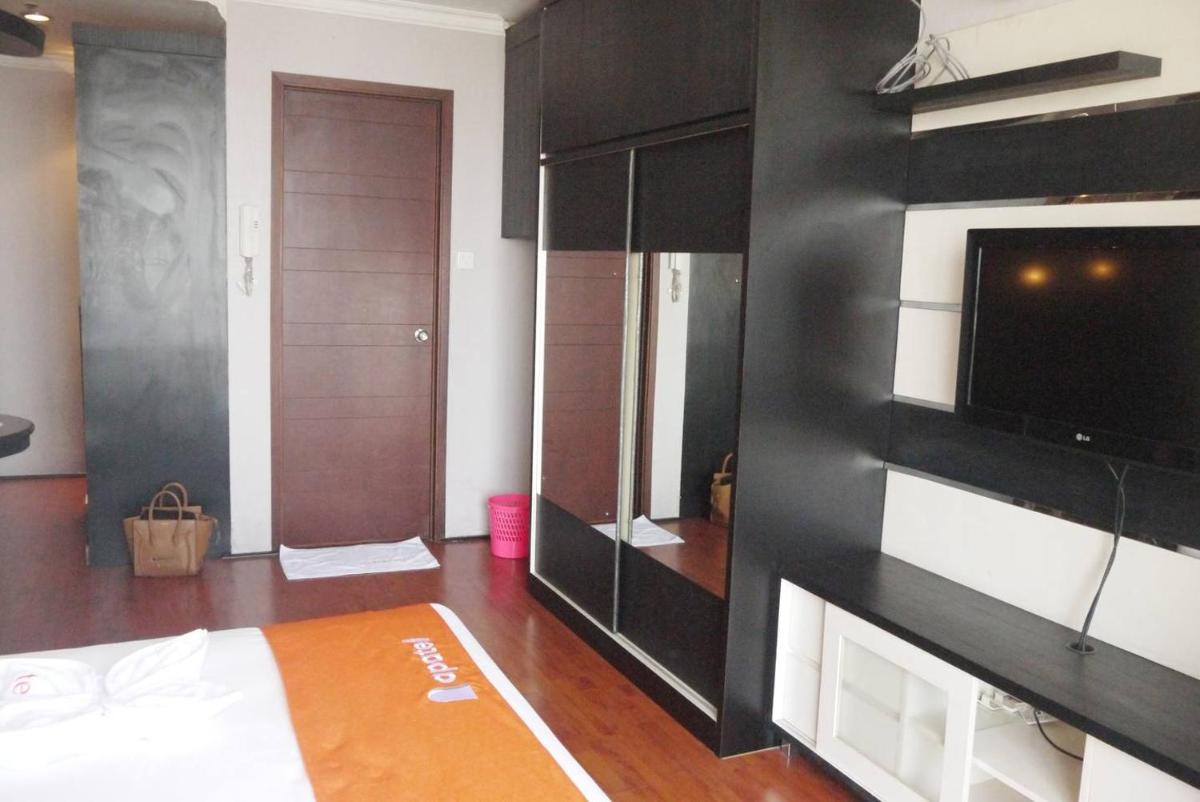 Apatel Apartment Mangga Dua Lt. 15 - Housity