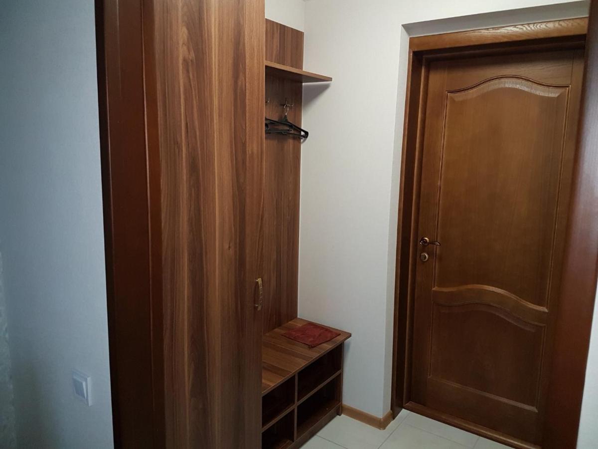 готель Біля фонтану - Housity