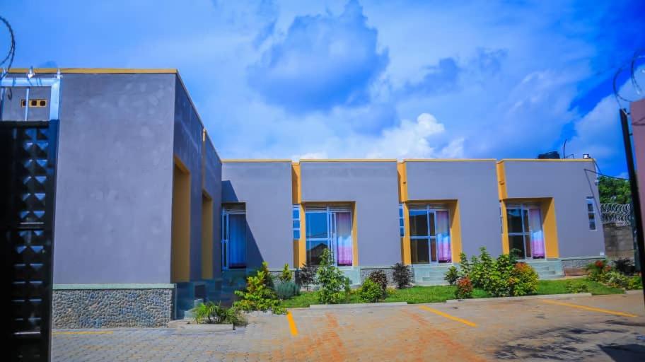 Suitetrails - Mangalita Lodges Entebbe