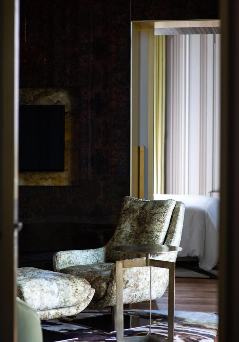 Uma área de estar em Vila Foz Hotel & SPA - member of Design Hotels