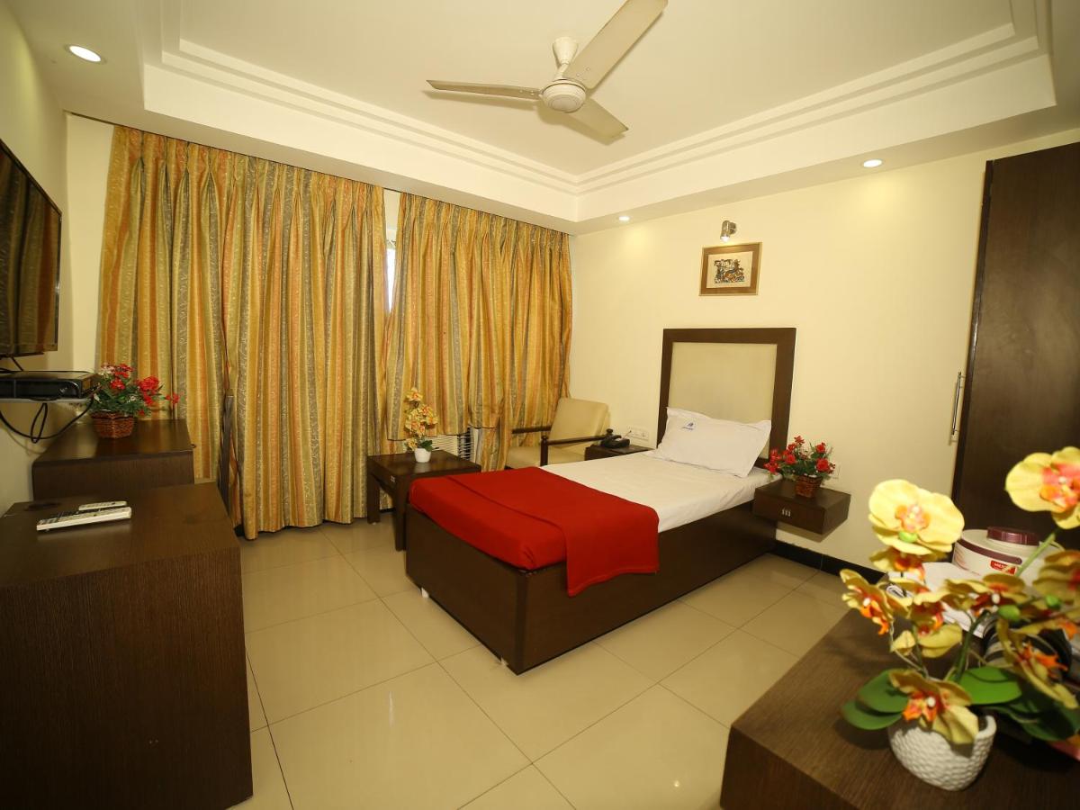 Hotel Rajavihar - Housity