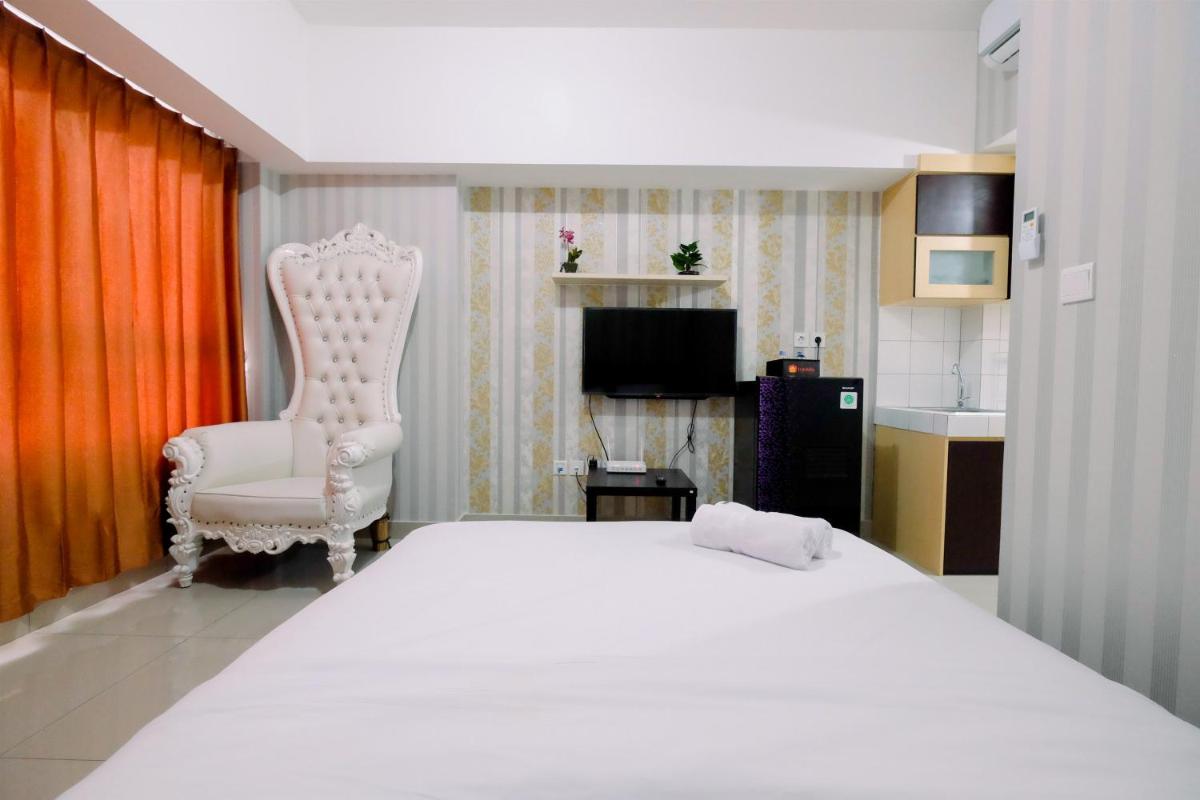 Cozy Studio Springlake Summarecon Bekasi Apartment By Travelio - Housity