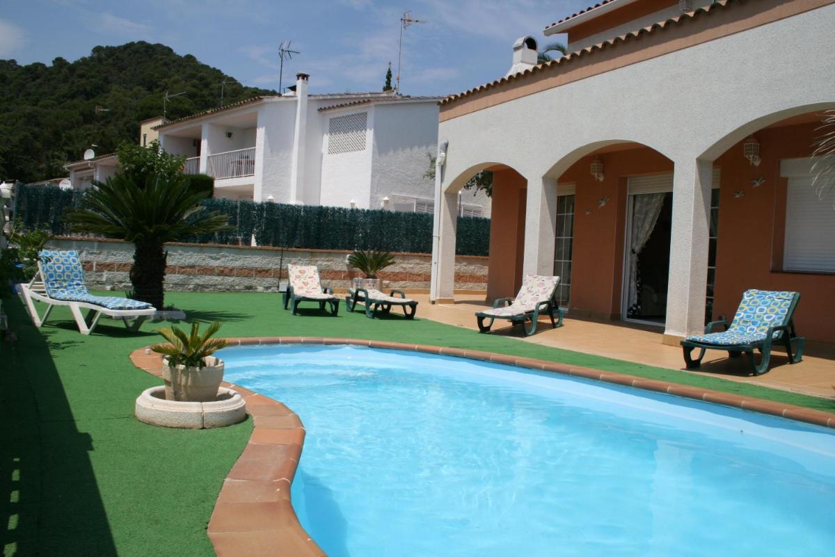 Villa Costa. - Housity