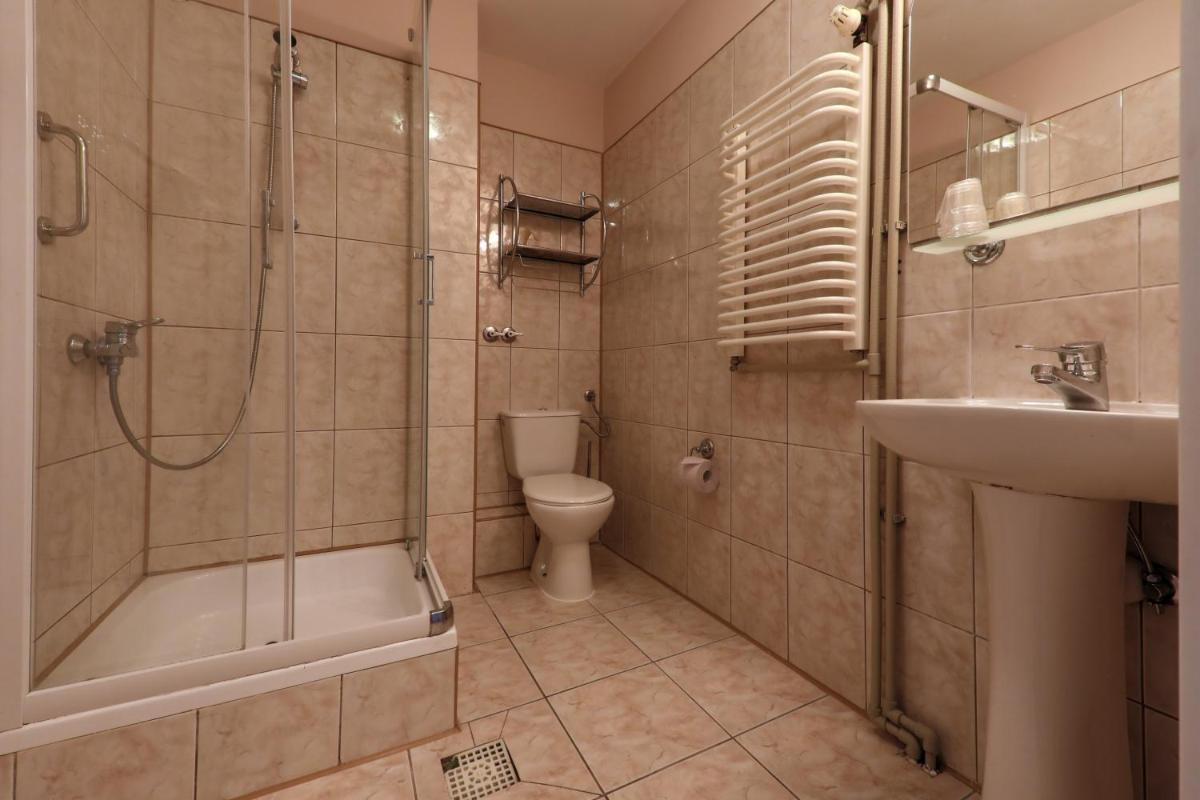 Hotel *** NAT Wisła - Housity