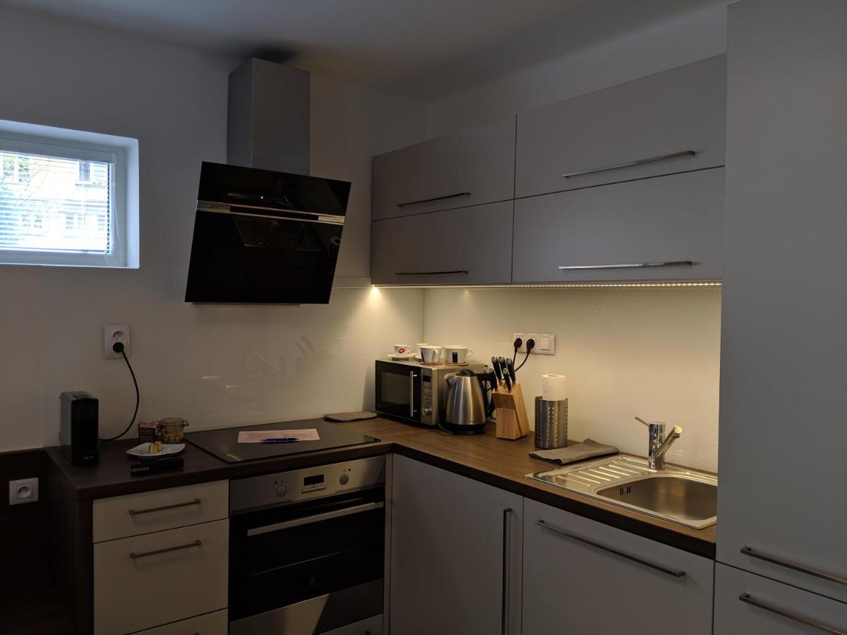 AP10 - Apartments 4U Březinova 