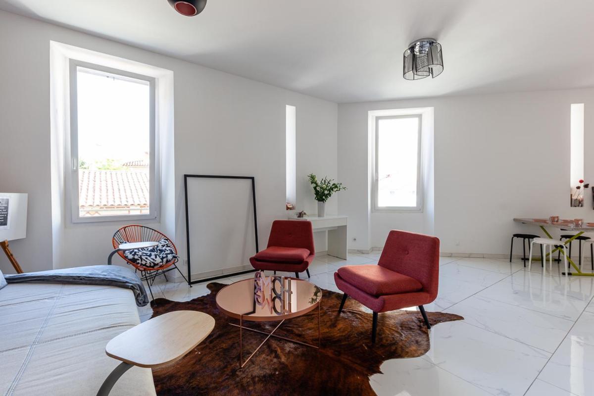 Alpinias Bed and Breakfast - Housity