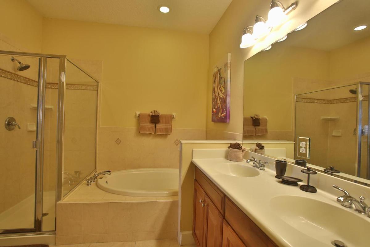 Cinnamon Beach Oceanfront - Housity