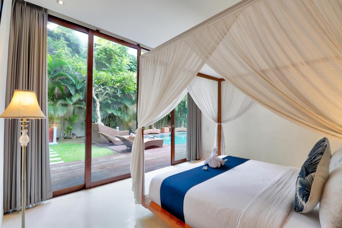Beach Axis Villa, Seminyak - Housity