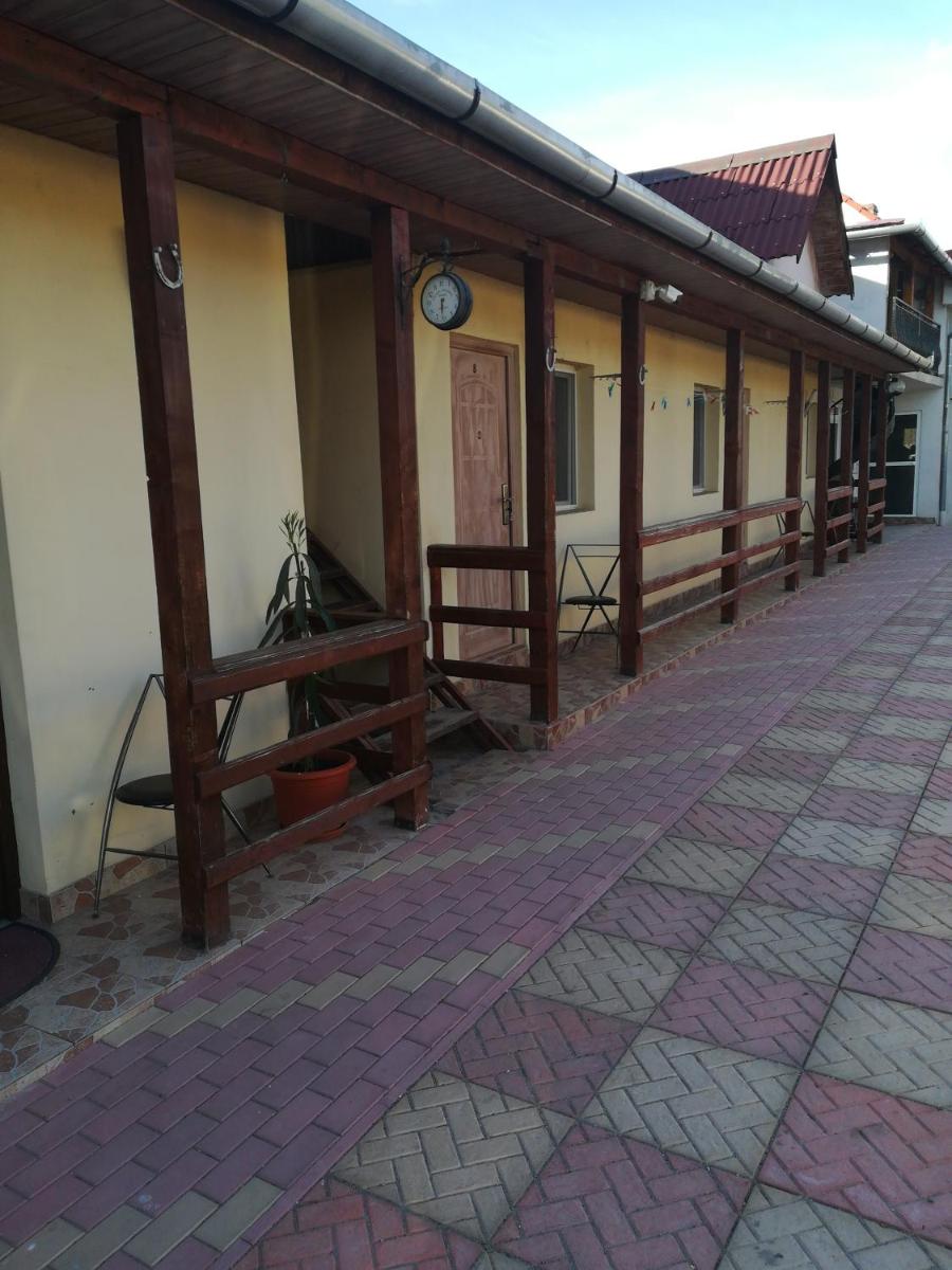 Pensiunea Raul - Housity