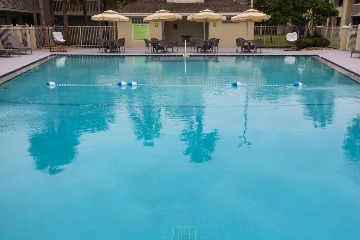 GreenPoint Hotel Kissimmee - Housity