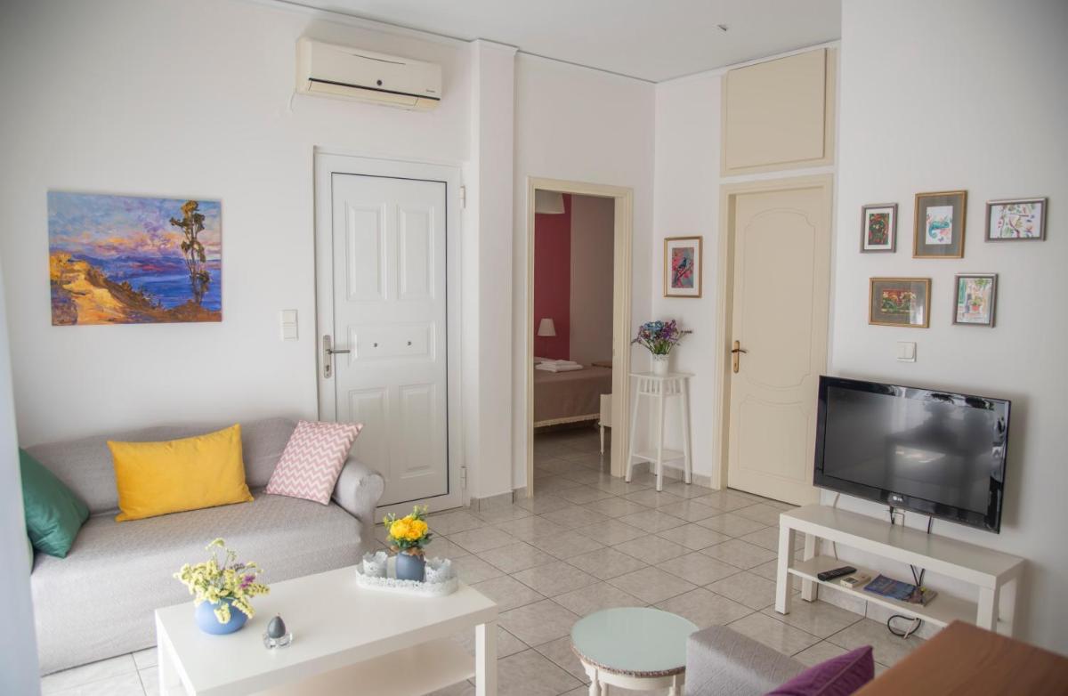 St Konstadinos House - Housity