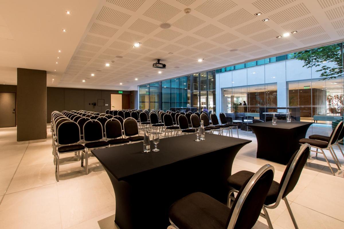 Suitetrails - Caseros 248 Hotel