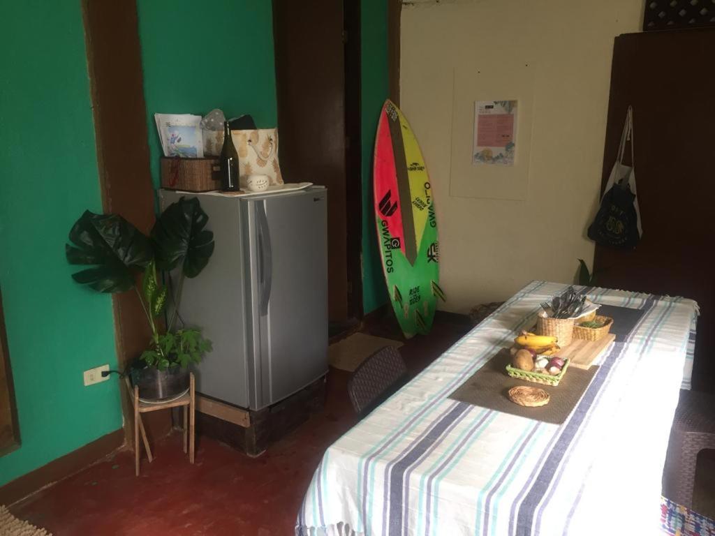 Private room Isla Bonita House - Housity