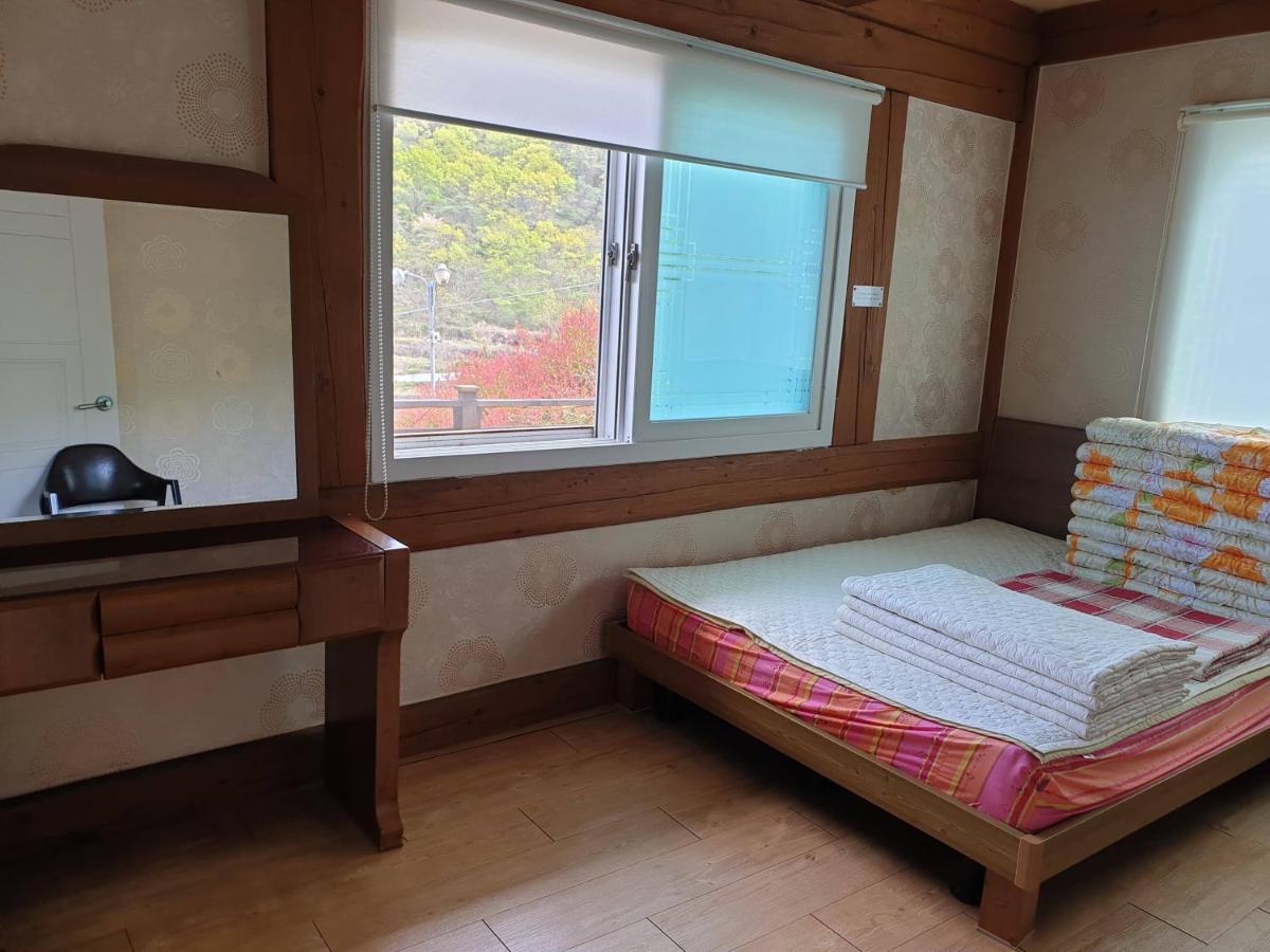 Tongyeong Yehyang Pension - Housity