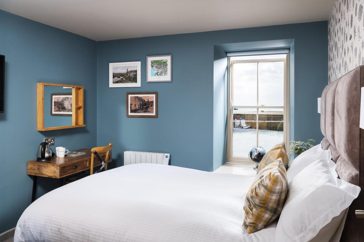The Ship Inn - Housity