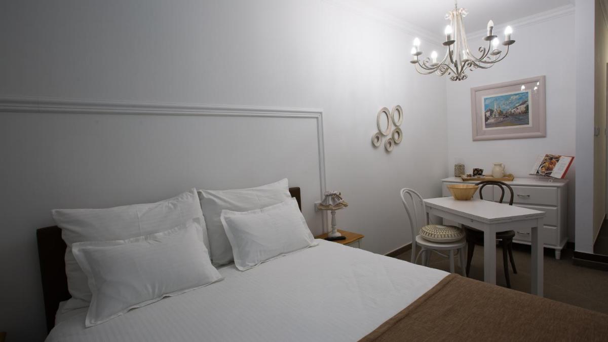 Flex SelfCheckIns - Zagreb - Hostel - 8 Rooms - City Centre - Hizvo