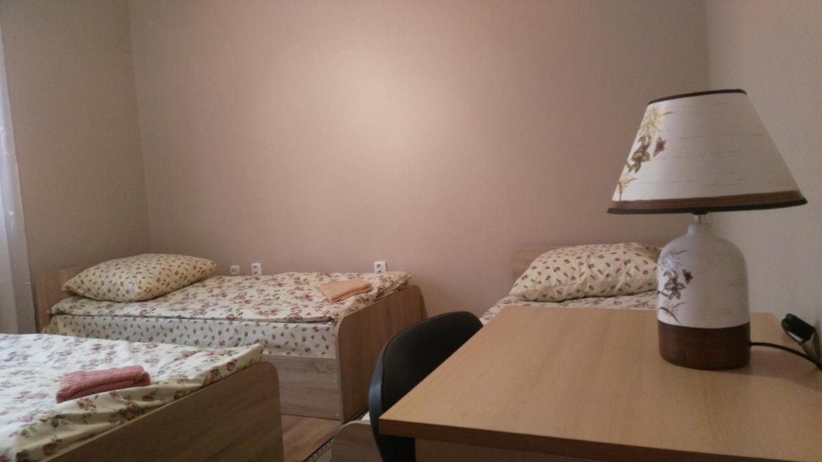 Apartments I & I - Housity