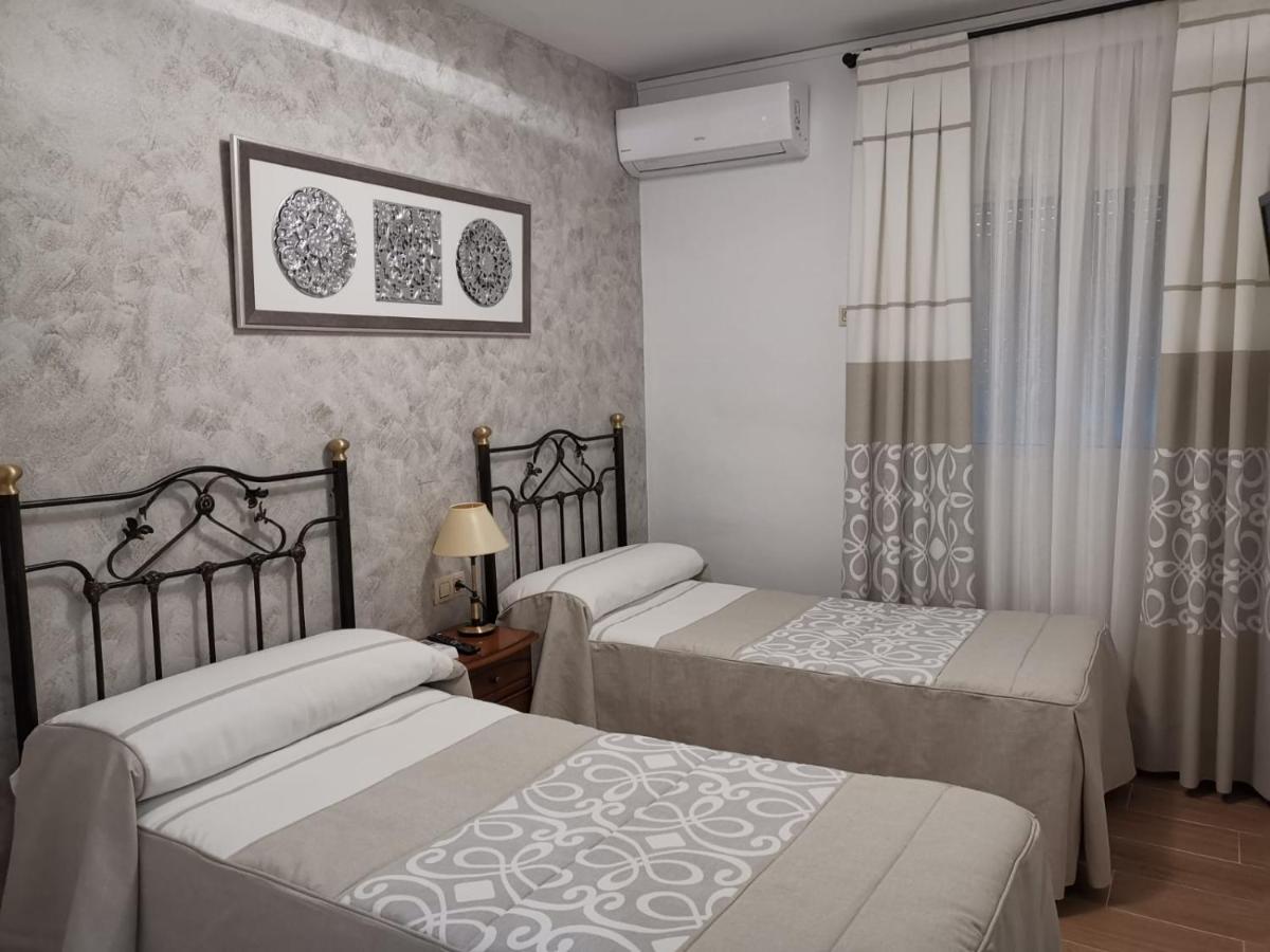 Hostal El Sevillano - Housity