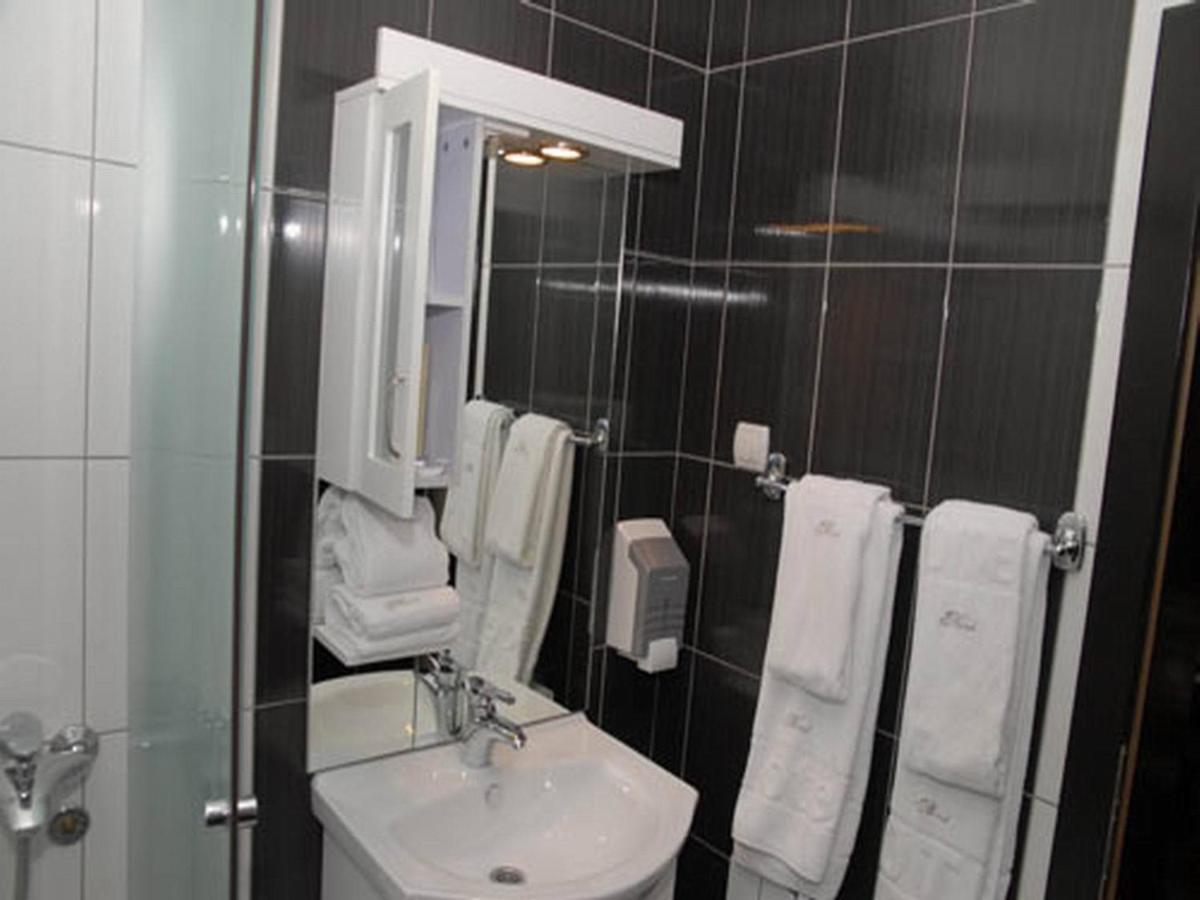 Hotel Novak - Housity