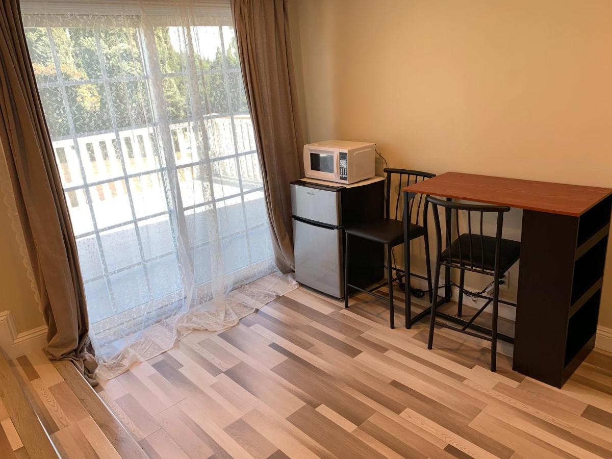 Lovely Room in Private House near Disneyland - Housity