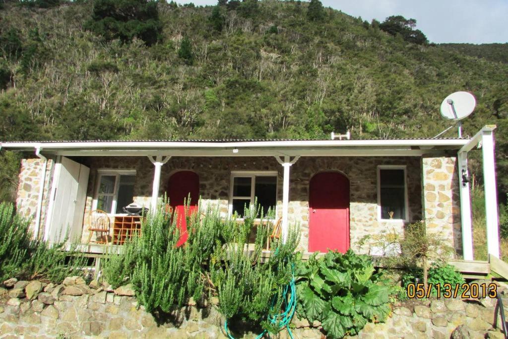 Provence Cottage - Housity