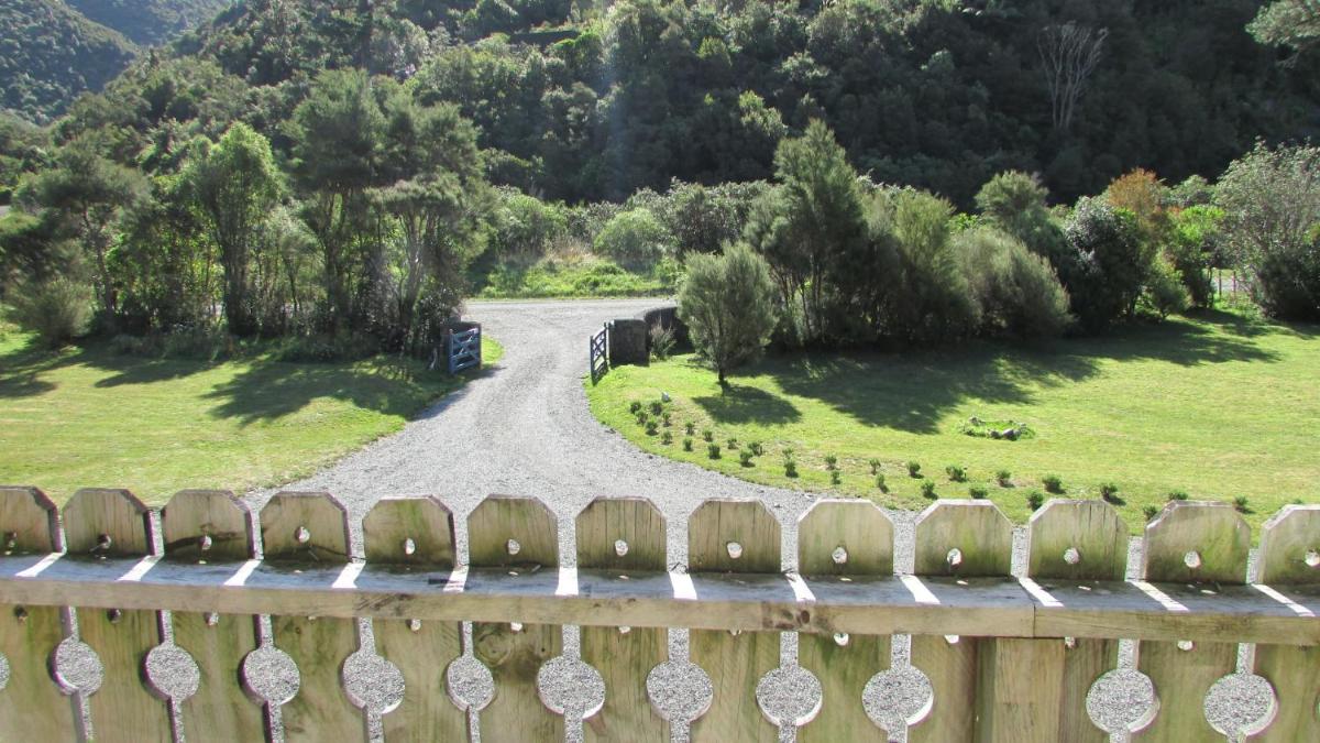 Provence Cottage - Housity