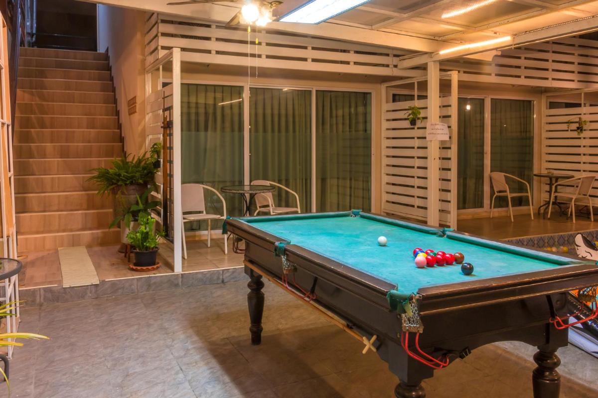 Villa Pool Lay - Housity