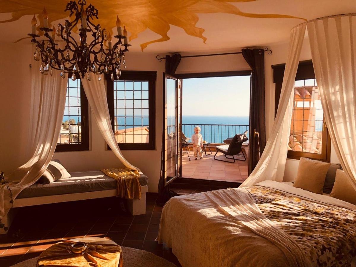 Ashram Villa Sunshine - Housity