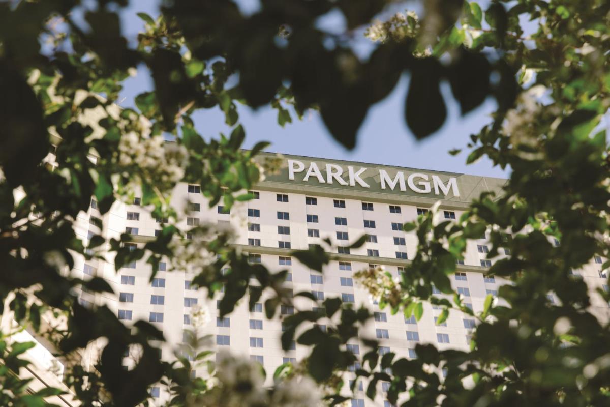 Park MGM Las Vegas - Housity