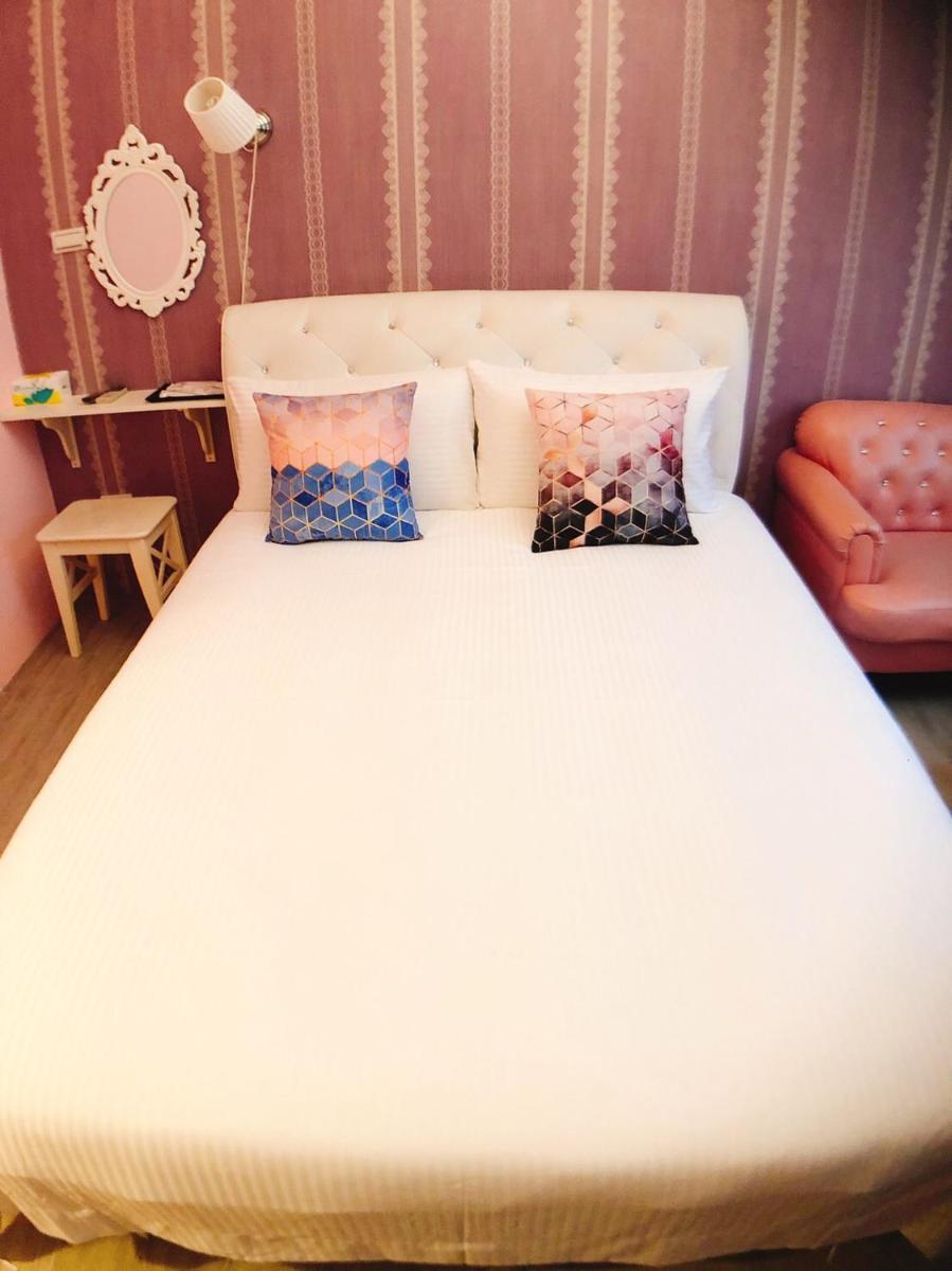 Traveler Station R15 - Housity