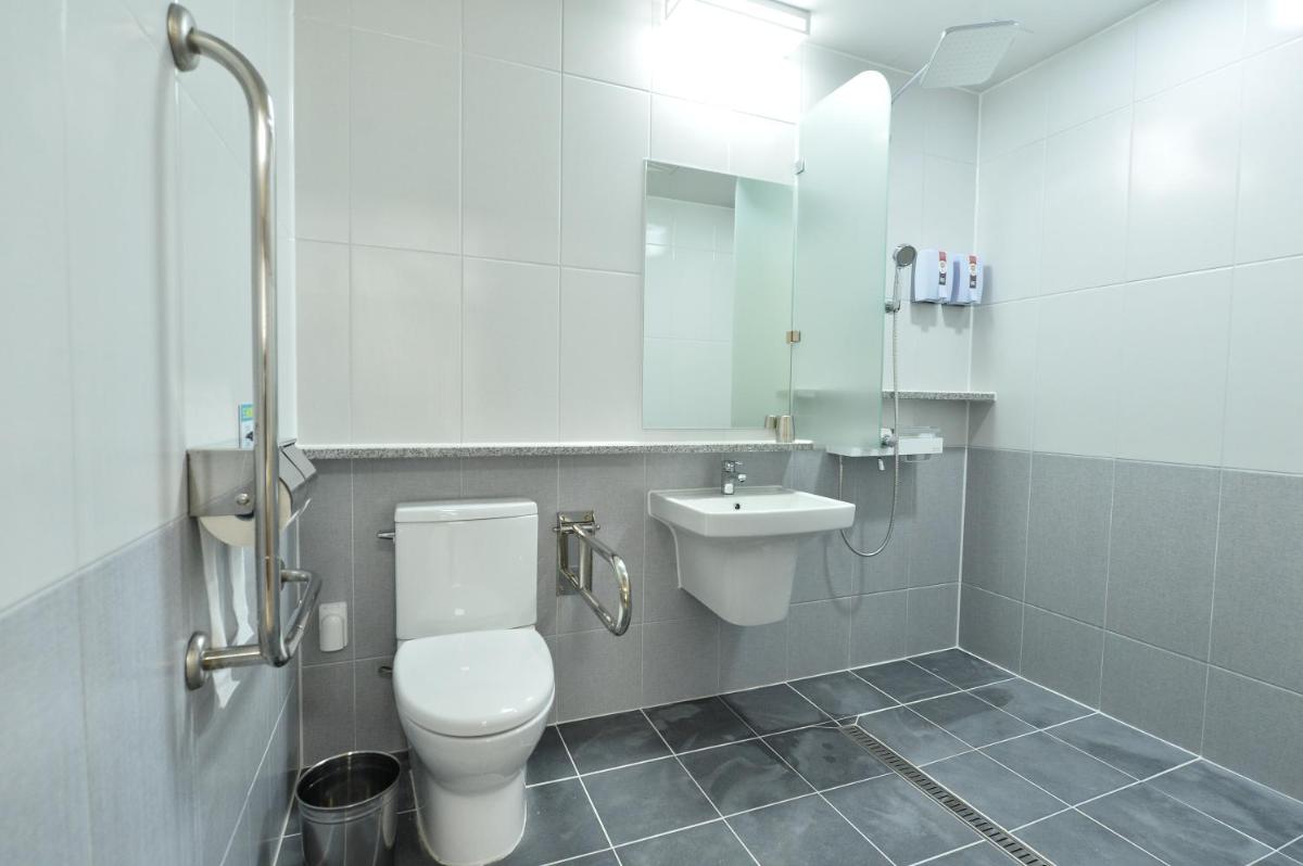 Gwangju Tourist Hotel - Housity