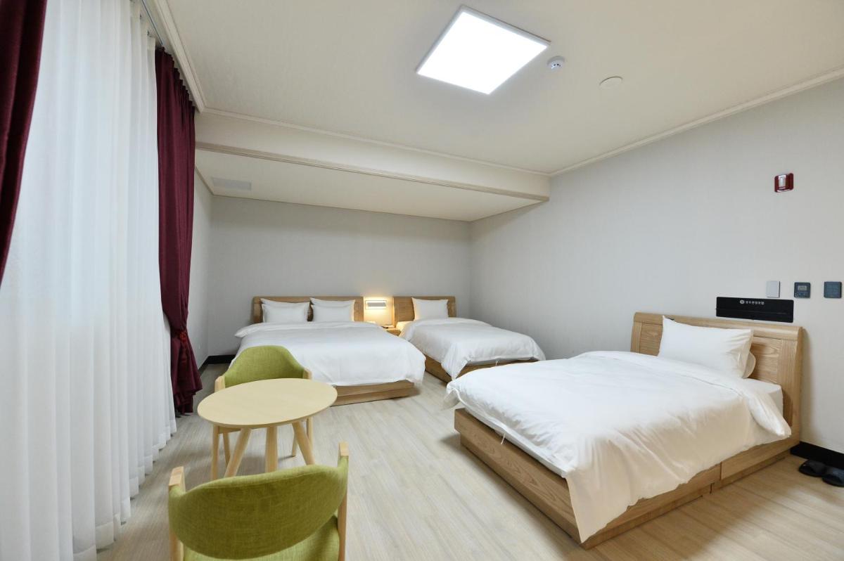Gwangju Tourist Hotel - Housity