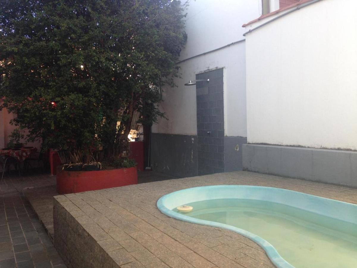 casa com piscina no centro da cidade - Housity